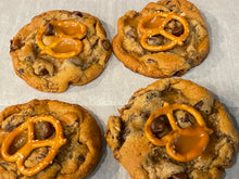 Load image into Gallery viewer, Chocolate Chip Caramel Pretzel
