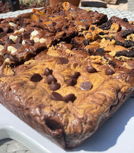 Load image into Gallery viewer, Billionaire Brownies
